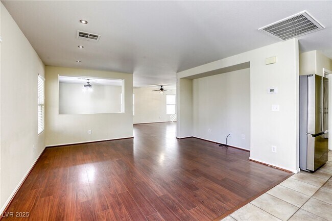 Building Photo - 8629 Apiary Wind St