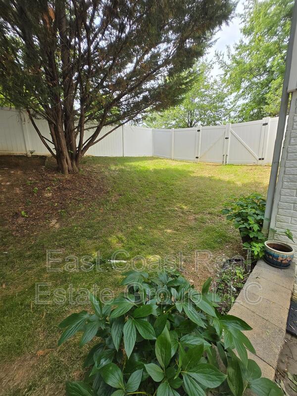 Building Photo - 5131 Charlington Ct
