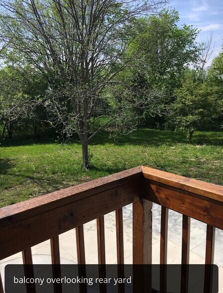 Building Photo - 2475 E Maple Rd