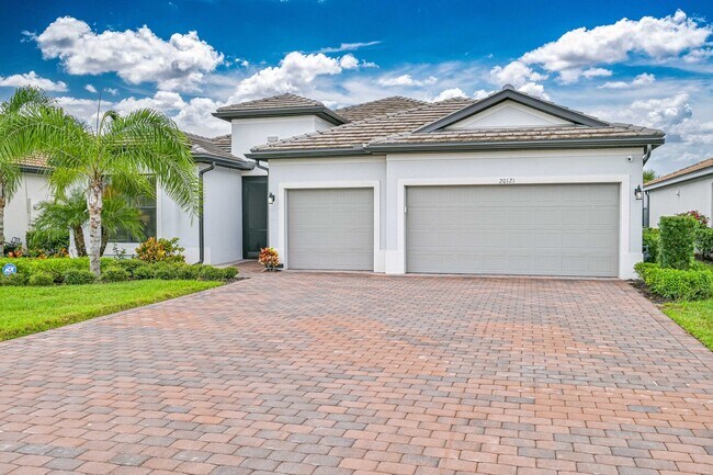 Building Photo - ** Single Family Home ~ Verdana Village ~ 3 Car Garage ~ Salt Water Pool & Lake Views **