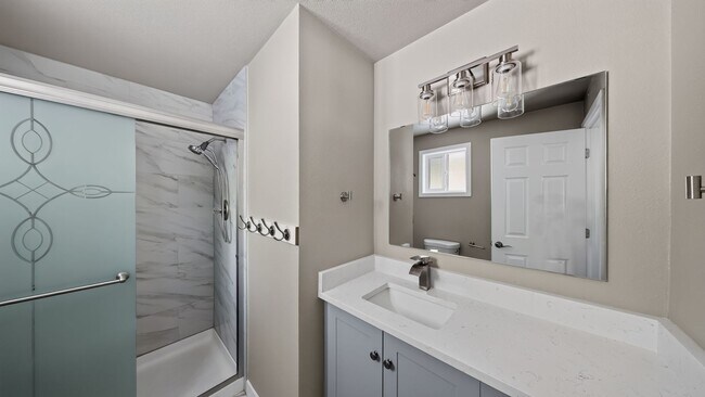 Building Photo - 2742 Umatilla Dr