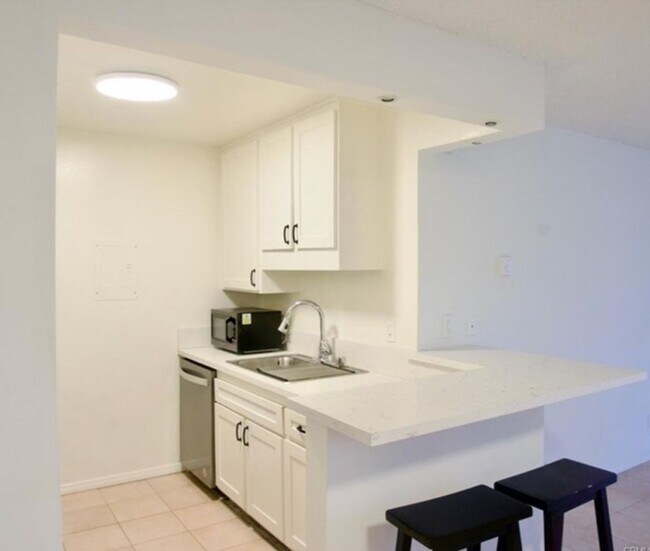 Building Photo - 7765 W 91st St