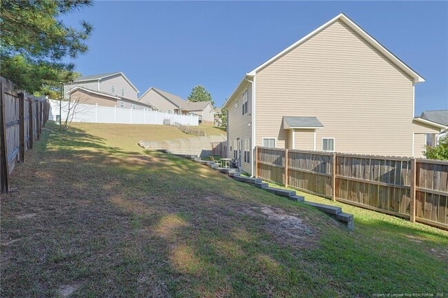 Building Photo - 1641 Mount Rainer Dr