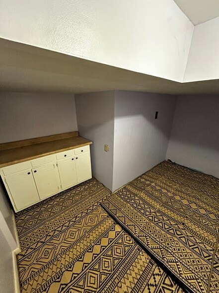 Storage Room - 512 River Rouge Dr