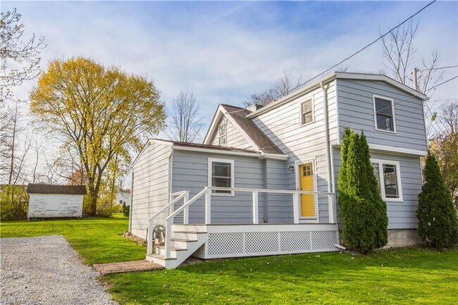 Primary Photo - 1061 Orchard Ave