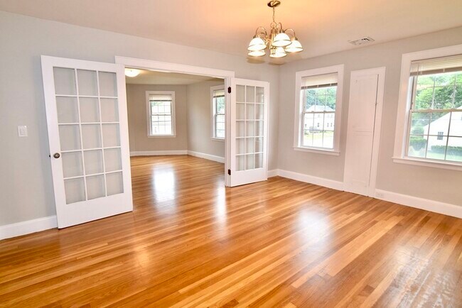 Building Photo - 98 Dean St