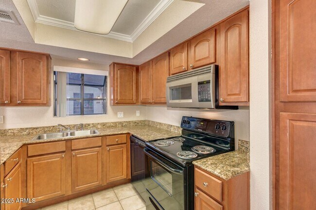 Building Photo - 3434 W Danbury Dr