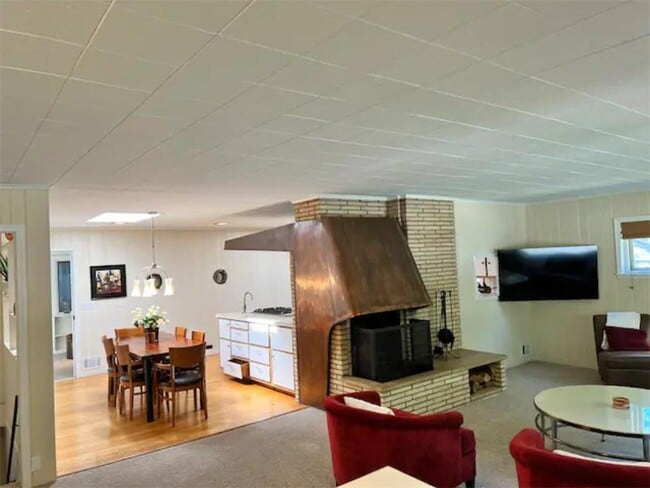 Building Photo - 4005 W 44th St