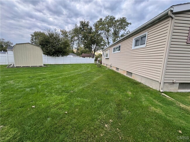 Building Photo - 17 Gooseberry Ln