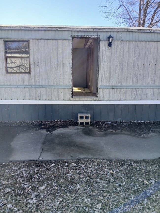 Building Photo - 710 Mill St