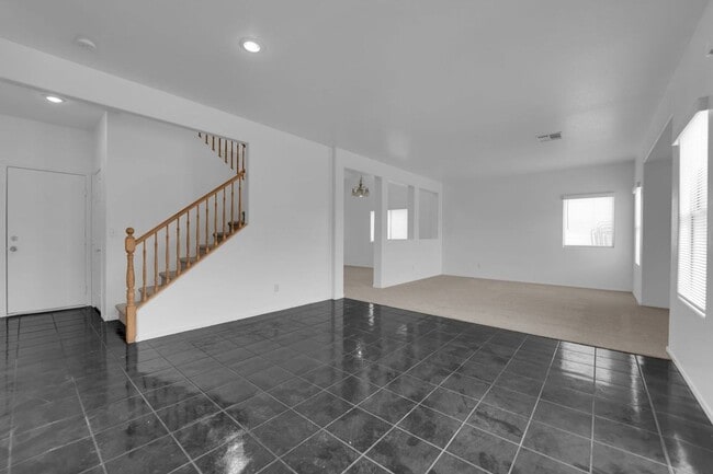 Building Photo - Freshly updated 4-bedroom move-in ready and built for comfortable everyday living.