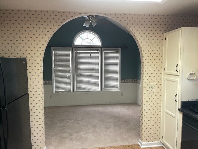 Building Photo - 989 Portabella Ln