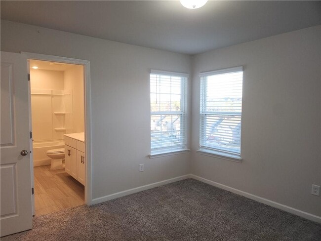 Building Photo - 65 Cedar Ln