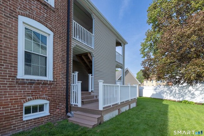 Building Photo - 31 Suffield St