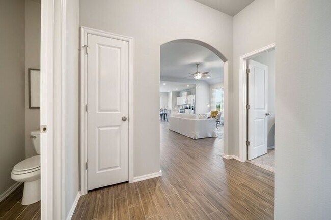 Building Photo - Stunning 3BR + Study in Prime Owasso/Colli...