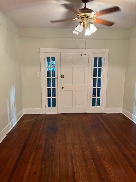Building Photo - 308 Henry Clay Ave