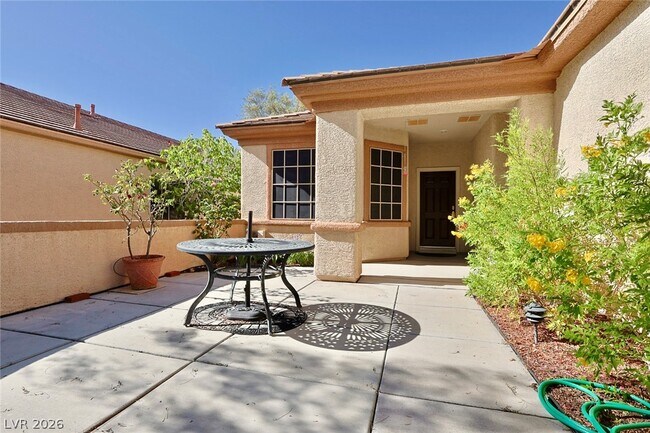 Building Photo - 2876 Goldcreek St