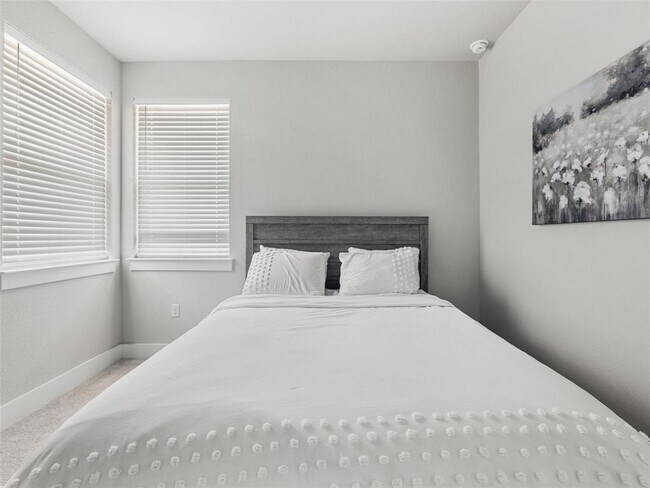 Building Photo - 8112 Talferd Trl
