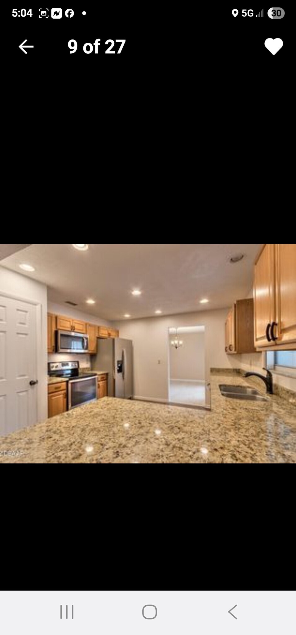 Building Photo - 2404 Pine Tree Dr