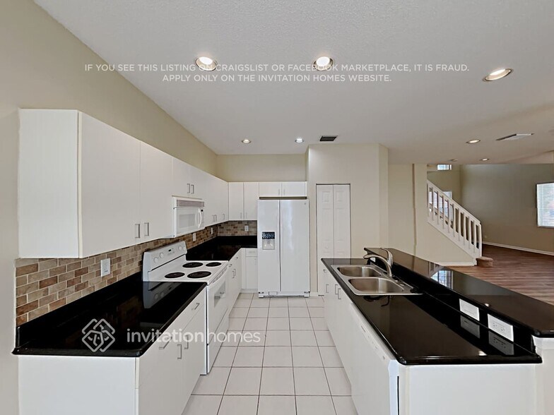 Building Photo - 5104 Heron Pl