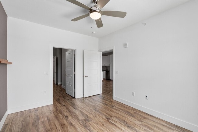 Building Photo - Luxury Burnet Road Condominium For Rent