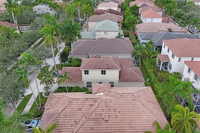 Building Photo - 1725 Winterberry Ln