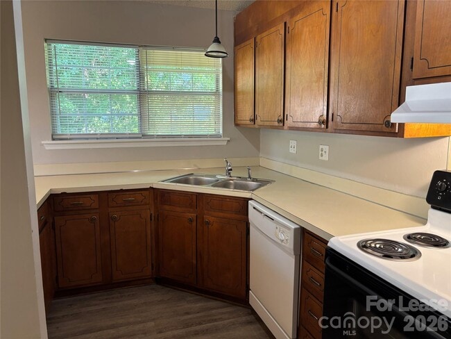 Building Photo - 6714 Marston Ct