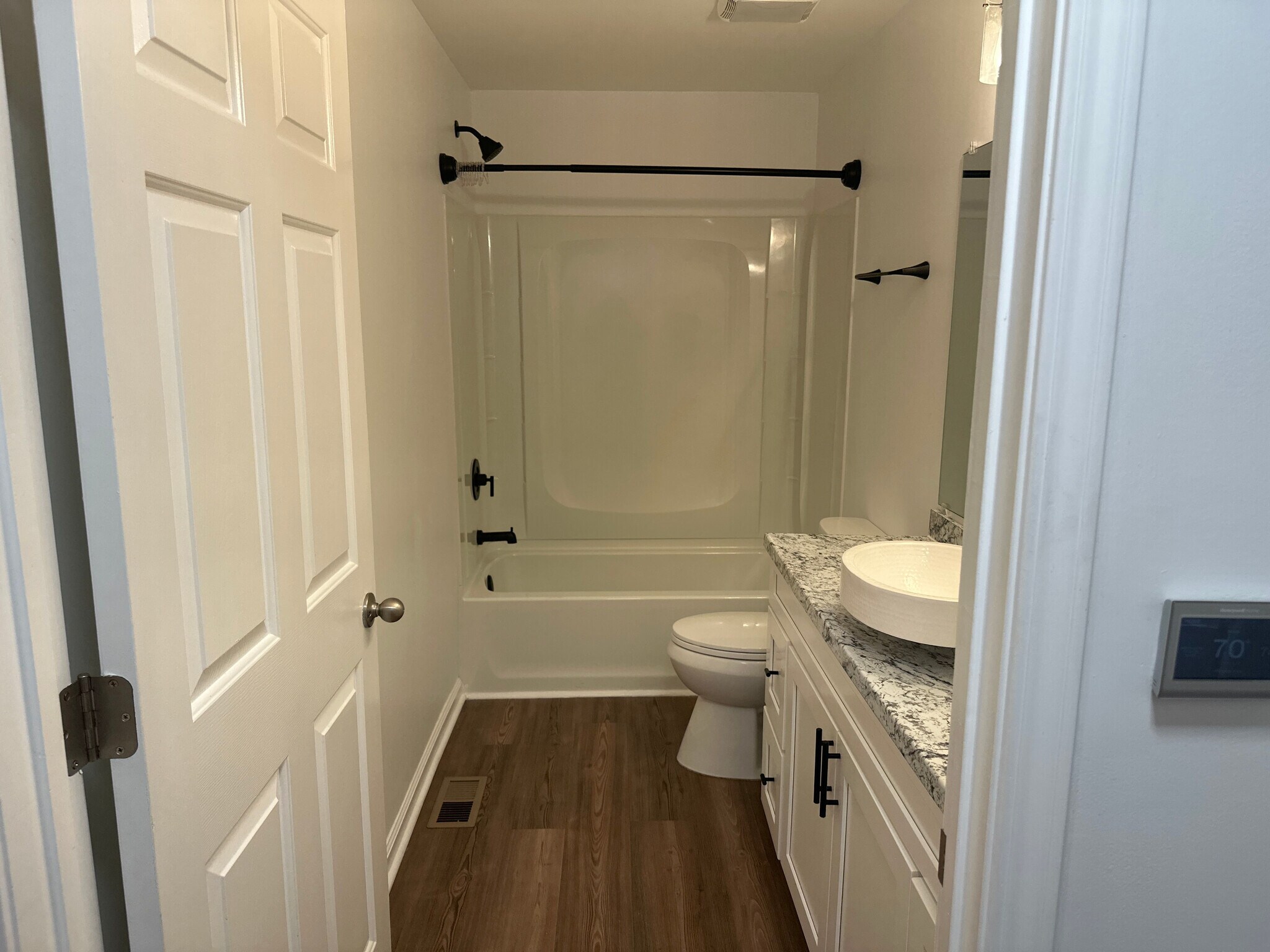 Building Photo - Room in Duplex on Albemarle Rd