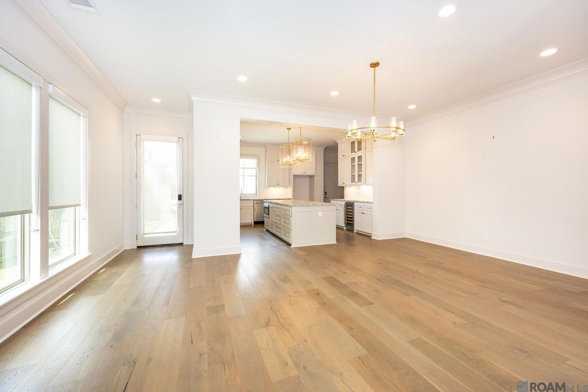 Building Photo - 8543 Landau Dr
