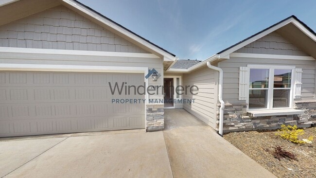 Building Photo - 1493 Theresa Ave