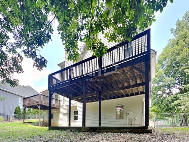 Building Photo - 7270 Wyngate Dr