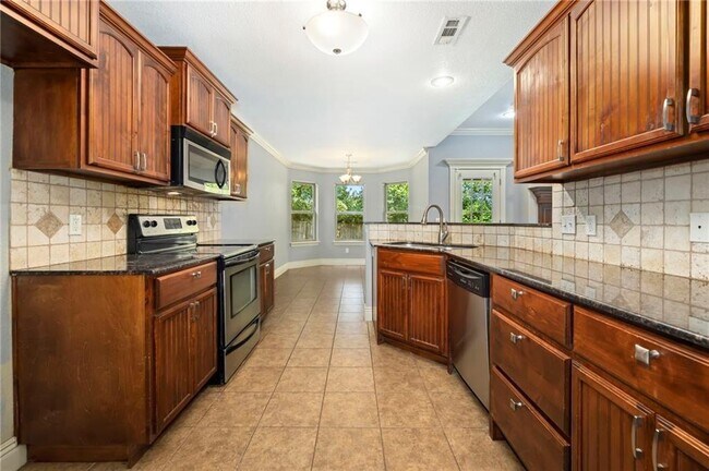 Building Photo - 2958 N Cassius Ln