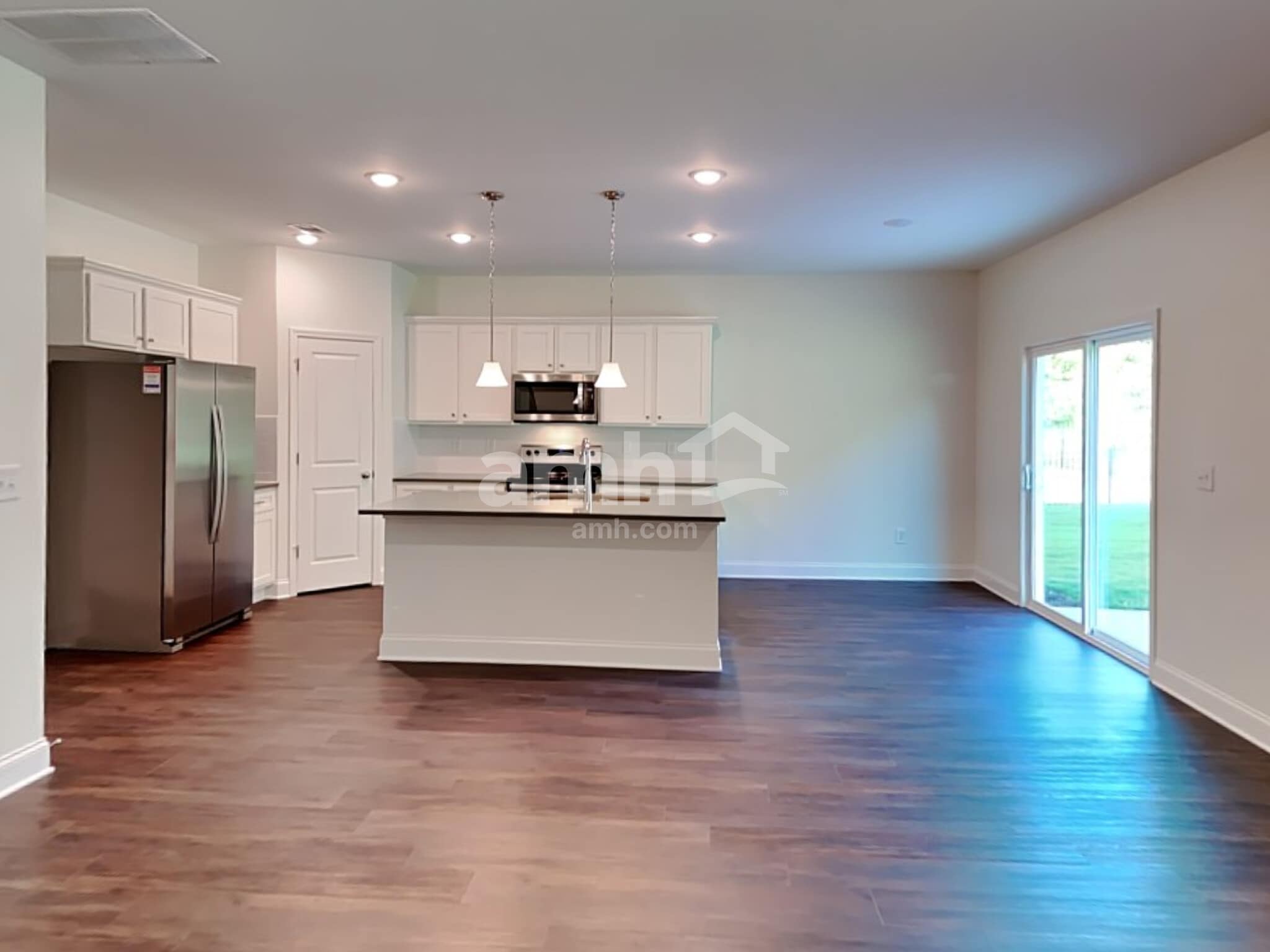 Building Photo - 3820 Chivalry Dr