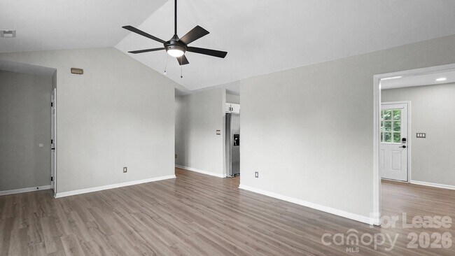 Building Photo - 3320 Whitebridge Ln