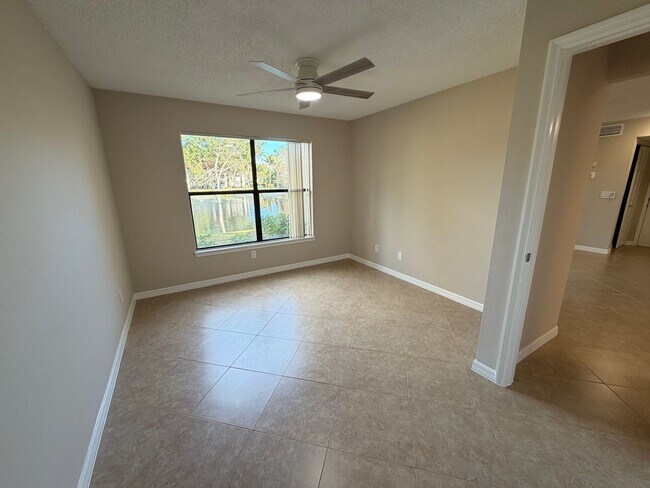 Building Photo - ANNUAL RENTAL - 1 BED / 1 BATH AT OASIS