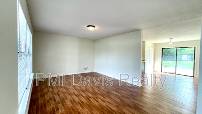 Building Photo - 7523 Collins Ct