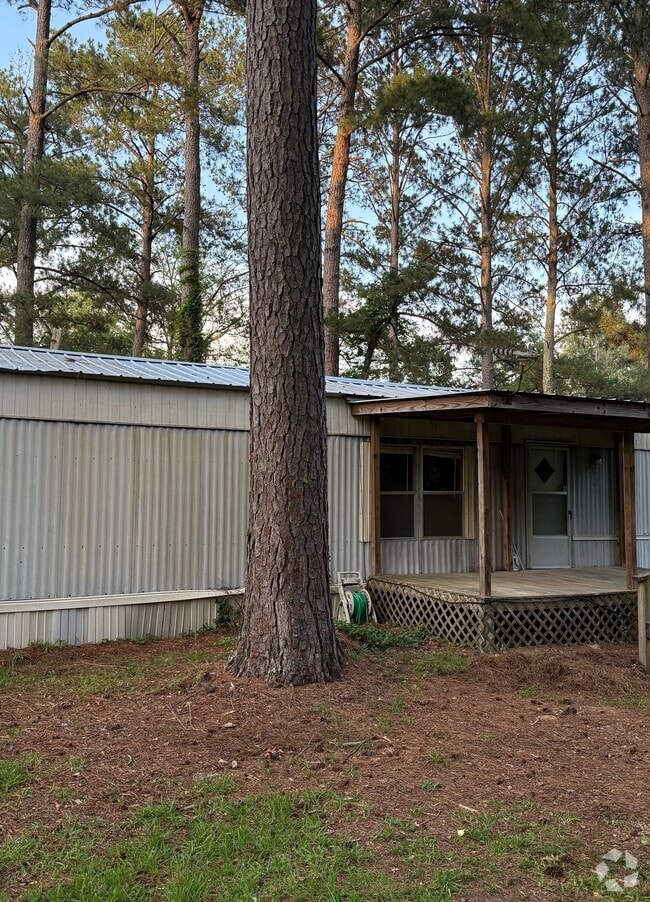 Building Photo - Bucanneer Lot 6