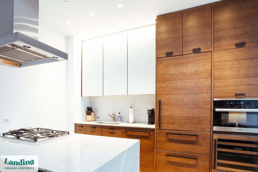 Building Photo - 3830 NW 11th St