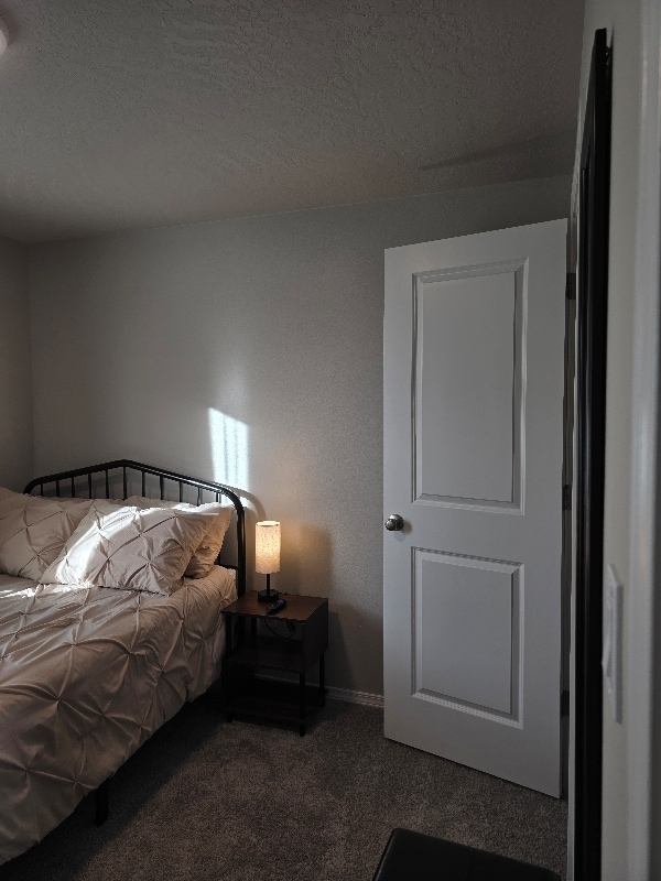 Building Photo - 600 Van Wy