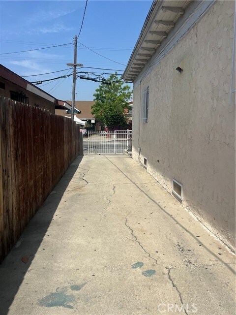 Building Photo - 4356 Compton Ave