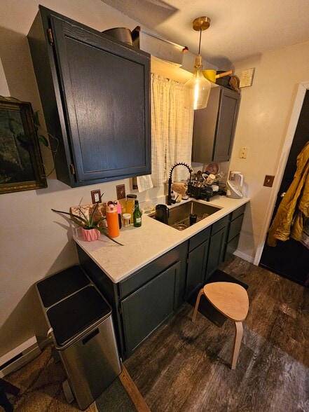 Kitchen Sink - 332 E Main St