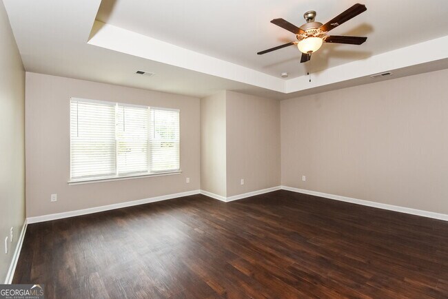 Building Photo - 4025 Tarnwood Pl