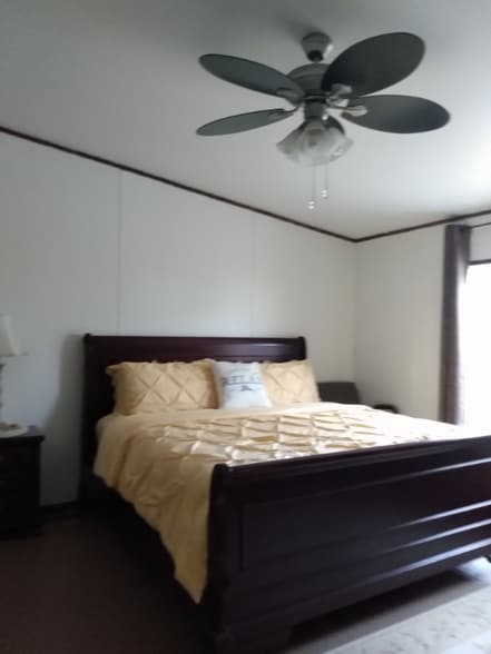 Building Photo - 739 Proctor Ln