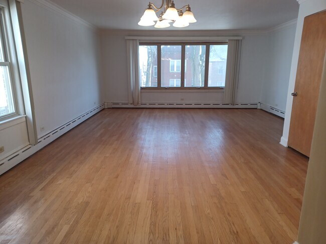 Family Room/Dining - 6104 N Campbell Ave