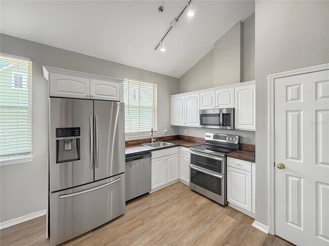 Building Photo - 1510 N 17th St