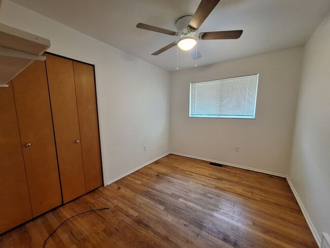 Building Photo - 3 bedroom home in Southfield with sprawlin...