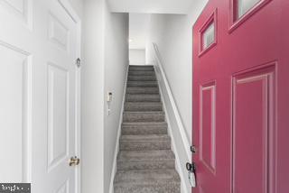 Building Photo - 238 E Gay St