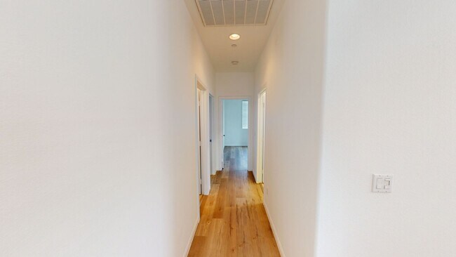 Building Photo - Available Now: Cozy 4 Bedroom 2.5 Bath Hom...
