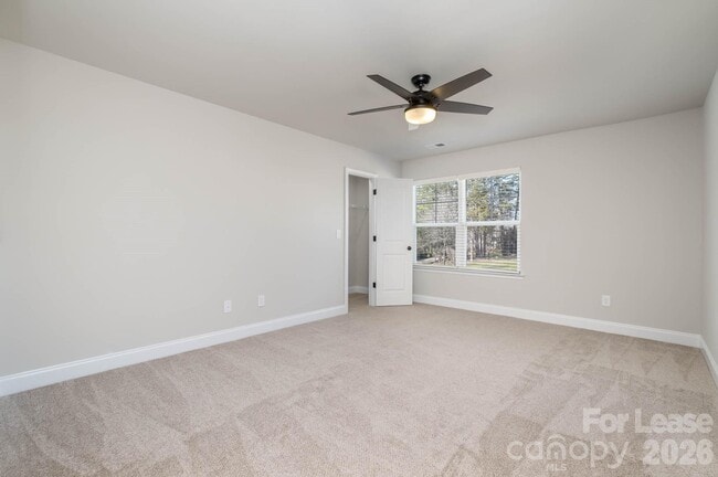 Building Photo - 2507 Lynbridge Dr