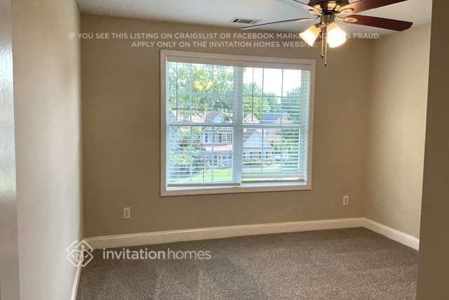 Building Photo - 5591 Hickory Stone Dr